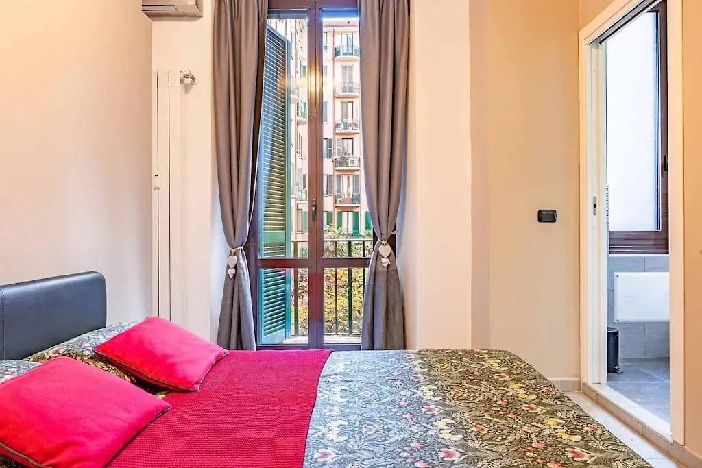 Guest Planet Elegant Flat M2 Buenos Aires Loreto Milan 0*,  Italy
