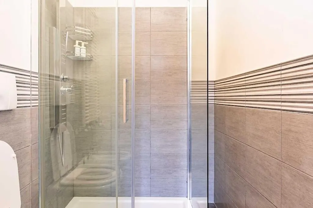 Guest Planet Elegant Flat M2 Buenos Aires Loreto Milan