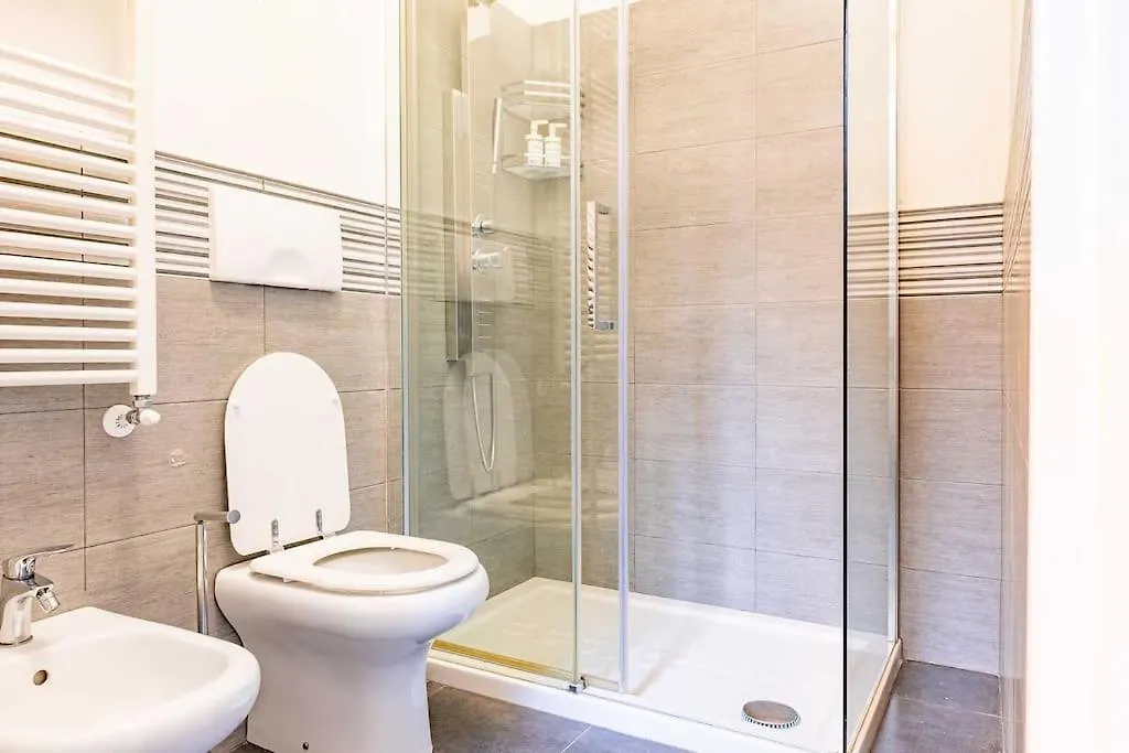 Guest Planet Elegant Flat M2 Buenos Aires Loreto Milan